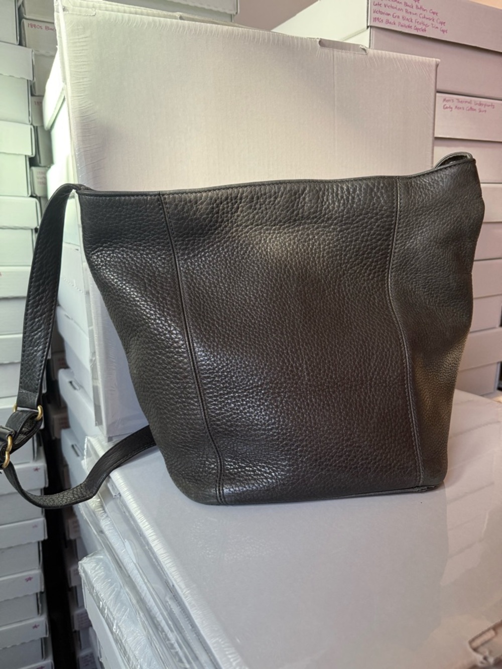 Coach Vintage 1990s Sonoma Soft Pebble Grain Black Leather Zip Bucket Bag 4927
